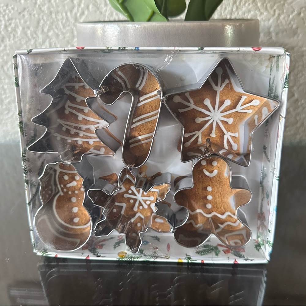 Sur La Table Mini Holiday Cookie Cutters